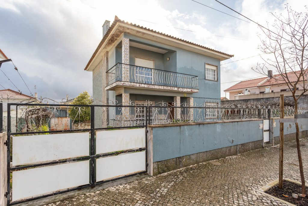 KWPT-027241 Moradia Algueirão Sofia Nené Livin KW Realtors3